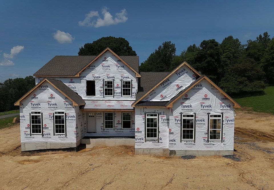 Sienna Exterior Under Construction
