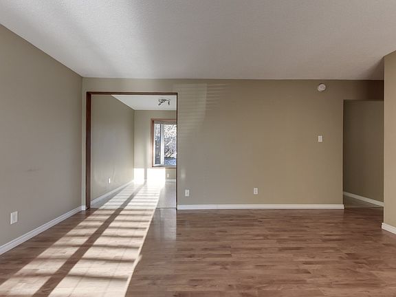 3rd image of 5924 141st Ave NW