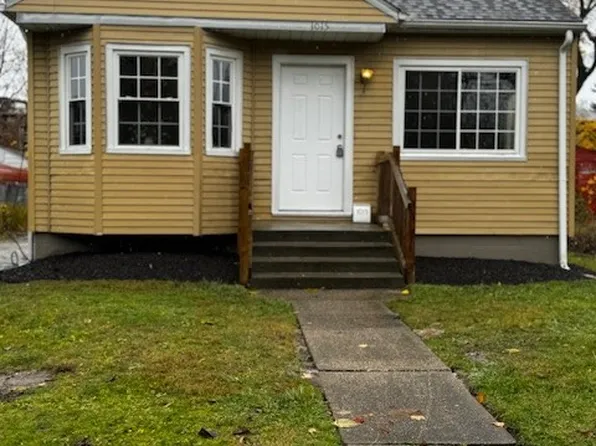 1015 Nome Ave, Akron, OH 44320