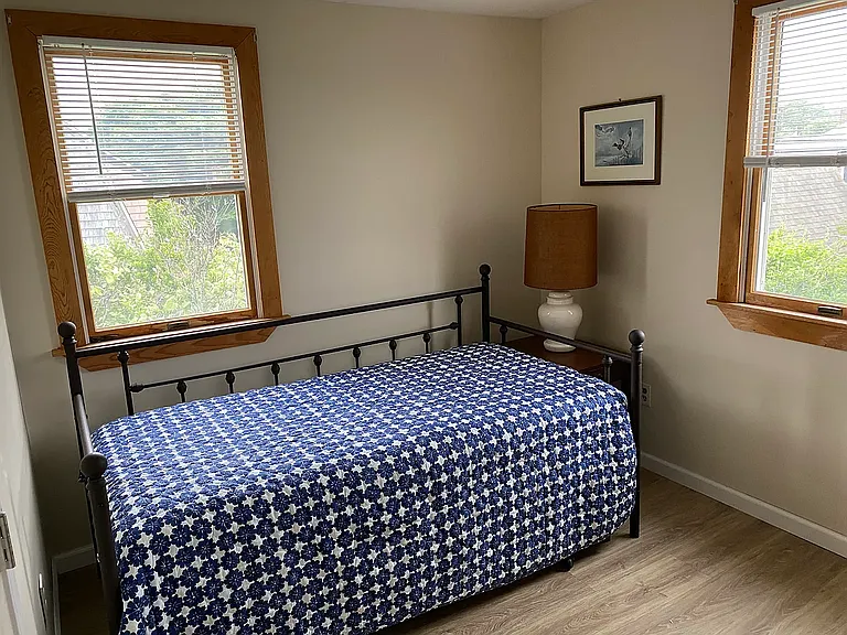 Bedroom 4 with Day Bed with Trundle