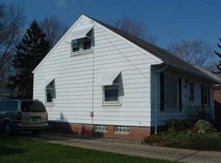 15609 Ventnor Ave, Cleveland, OH 44135