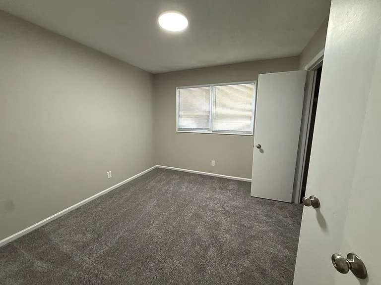 Caswell at Central Avenue — Photo 62
