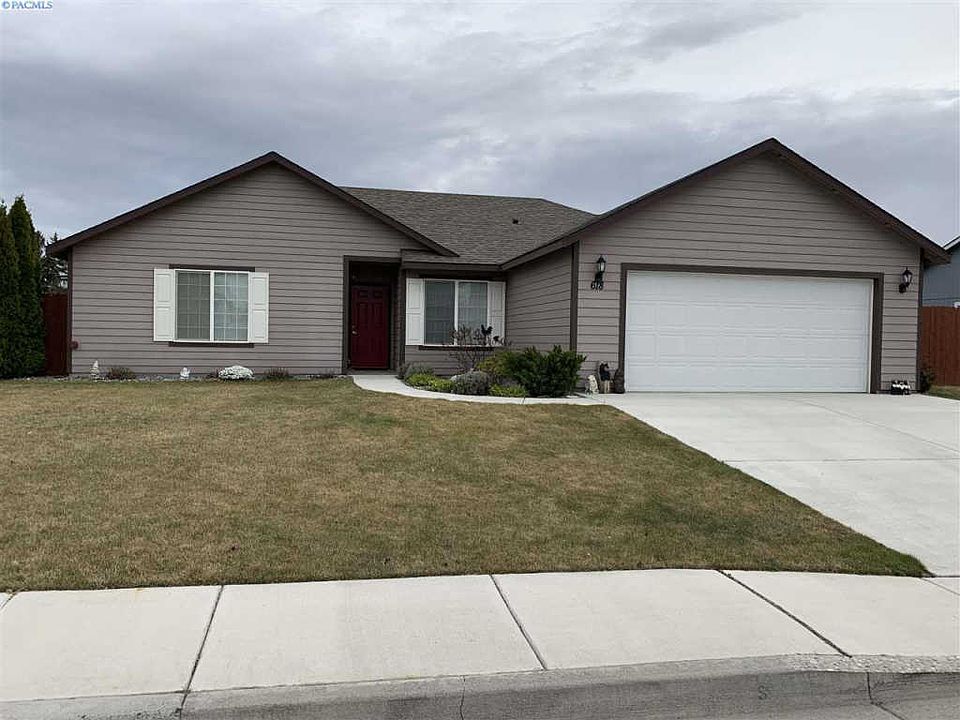 1st image of 618 Riverstone Dr