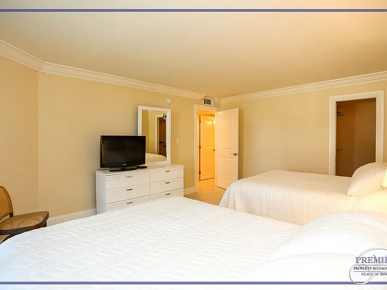 4551 Gulf Shore Blvd N #301 — Photo 30