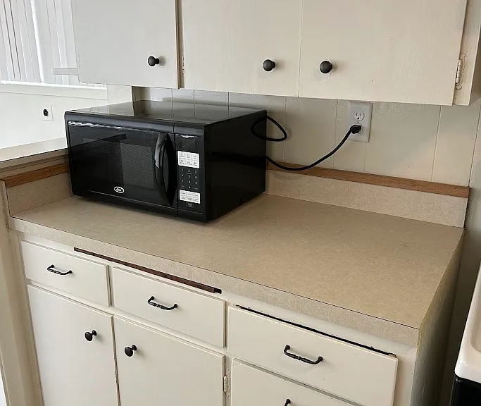 lots of kitchen storage