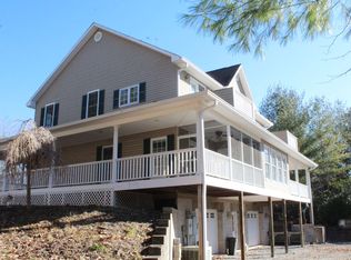 194 Tusquittee Rd, Hayesville, NC 28904