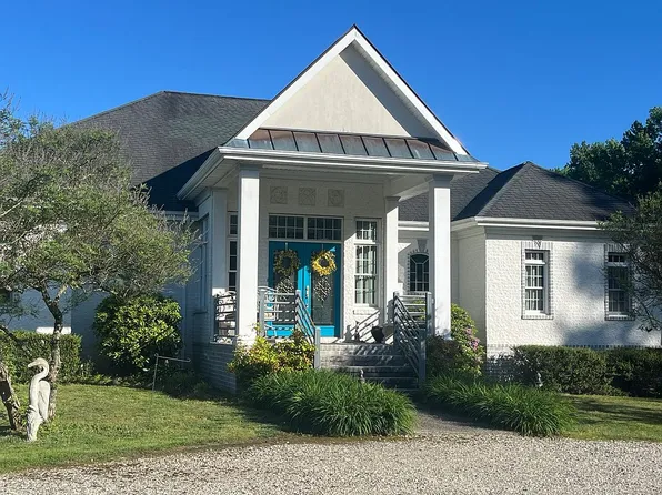 5375 Mystical Ln, Gloucester, VA 23061