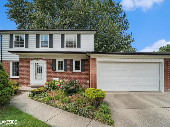 30543 Cedars Dr, Warren, MI 48093