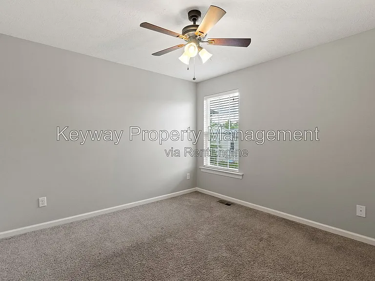 435 Brantley Cove Cir — Photo 19
