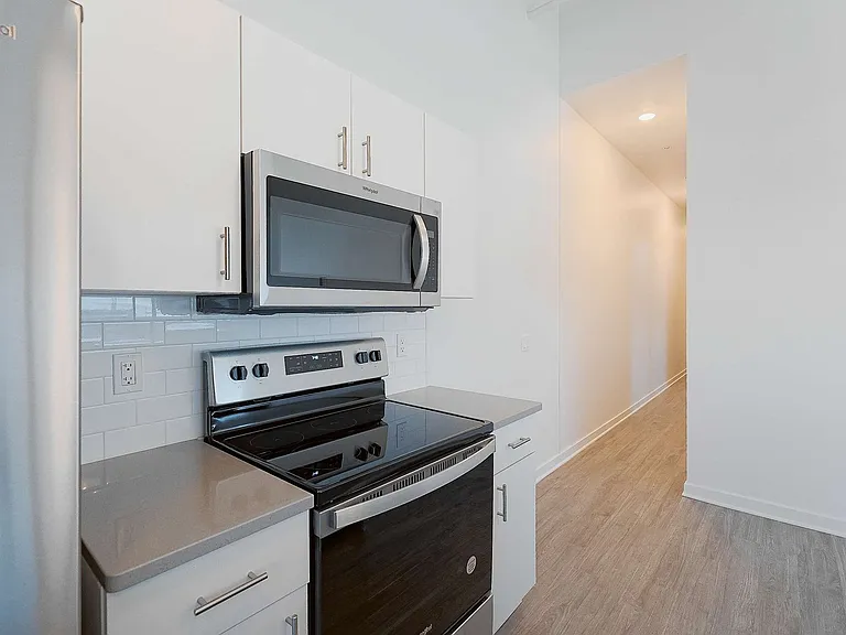 501 S Capitol Ave — Photo 20