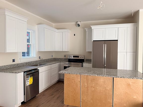 3rd image of 45 Meadow Road