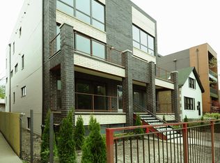 2448 W Thomas St #1E, Chicago, IL 60622