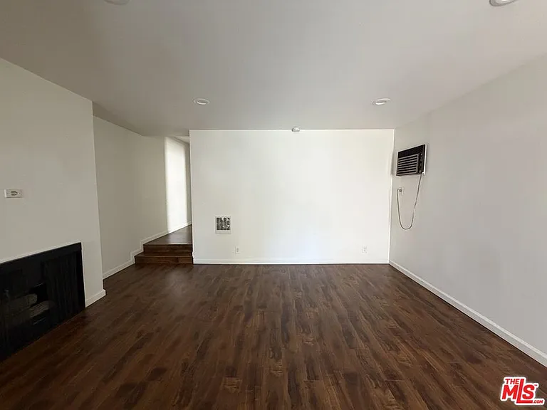 1337 N Sierra Bonita Ave #204 — Photo 3