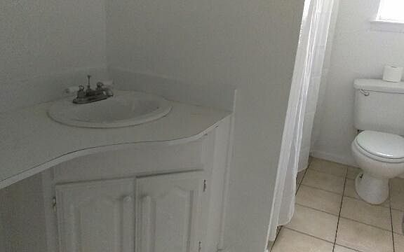 3rd image of 2402 Catalo Ln