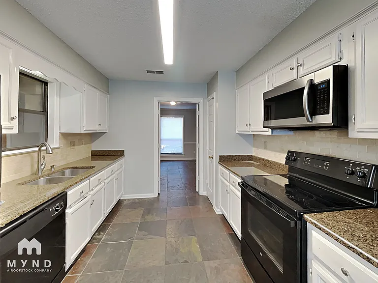 8233 Trinity Rd — Photo 6