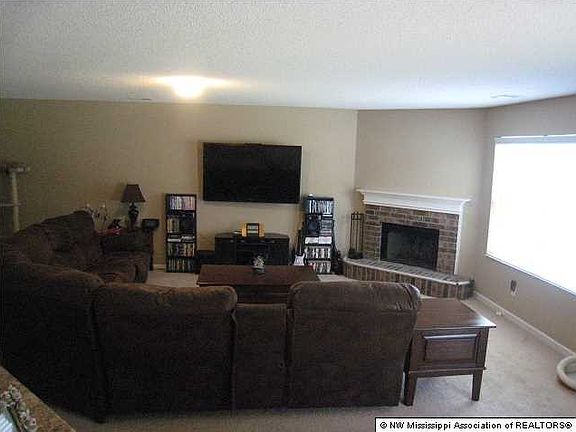 4th image of 6127 Vera Ln