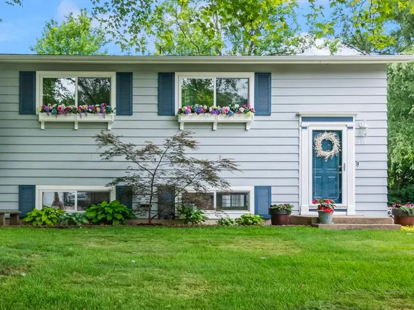 319 Willow Glen Way, Chatham, IL 62629