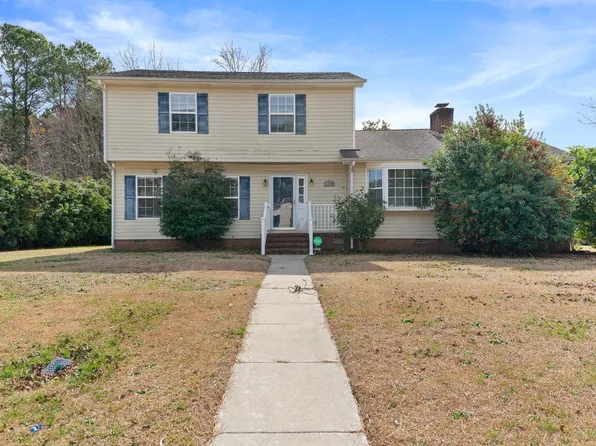 100 Creighton Dr, Jacksonville, NC 28546