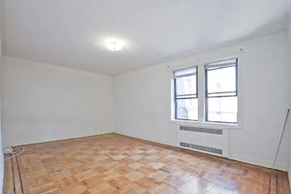 Rented by Elenora Dantchev, LREB | media 2