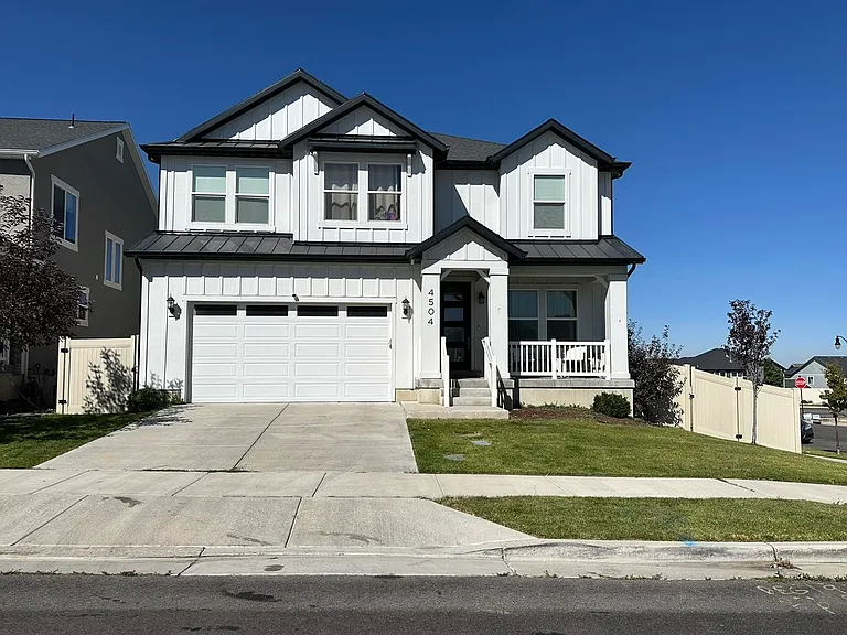W Bartlett Dr — Photo 1