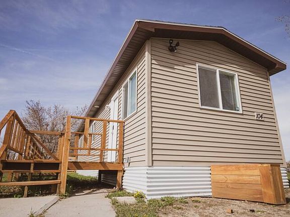 3rd image of 600 N 1st St #10915589