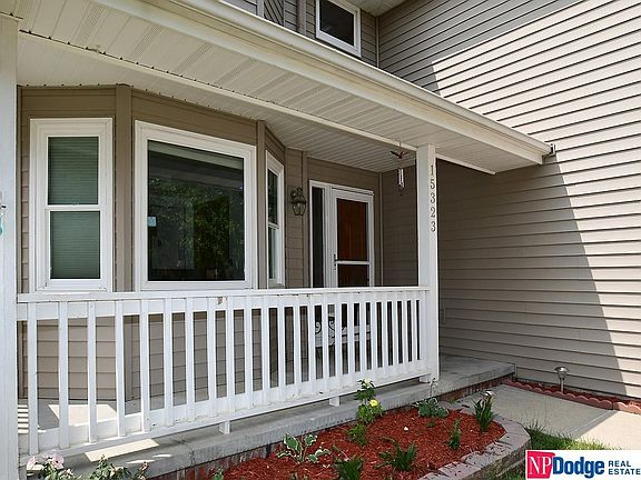 3rd image of 15323 Howe St