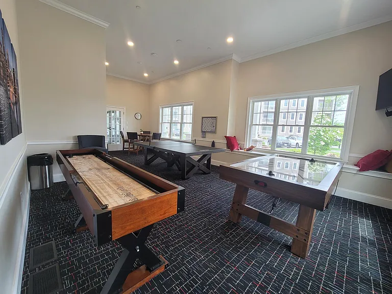 320 Middlesex Ave #B303 — Photo 41