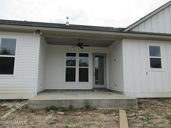 2nd image of 301 Bourdette Dr