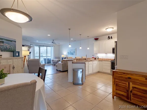 1200 Lands End Pkwy APT 222, Osage Beach, MO 65065
