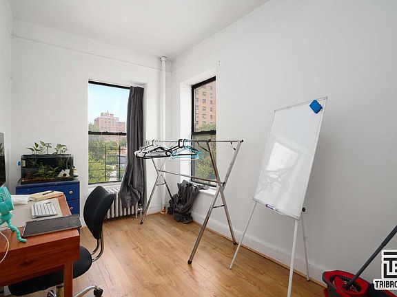 3rd image of 258 E 112th St APT 2A