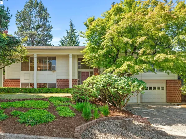 2932 SW Collins Ct, Portland, OR 97219