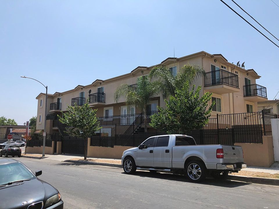 1st image of 4703 Beverly Blvd APT 2