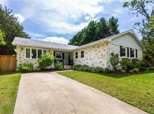 716 Prince Phillip Dr, Virginia Beach, VA 23452