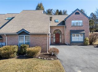 2979 Exeter Dr, Emmaus, PA 18049
