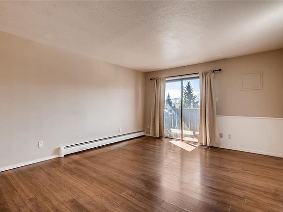 4th image of 983 Straight Creek Dr #203