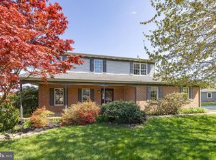 814 Suellen Dr, Reading, PA 19605