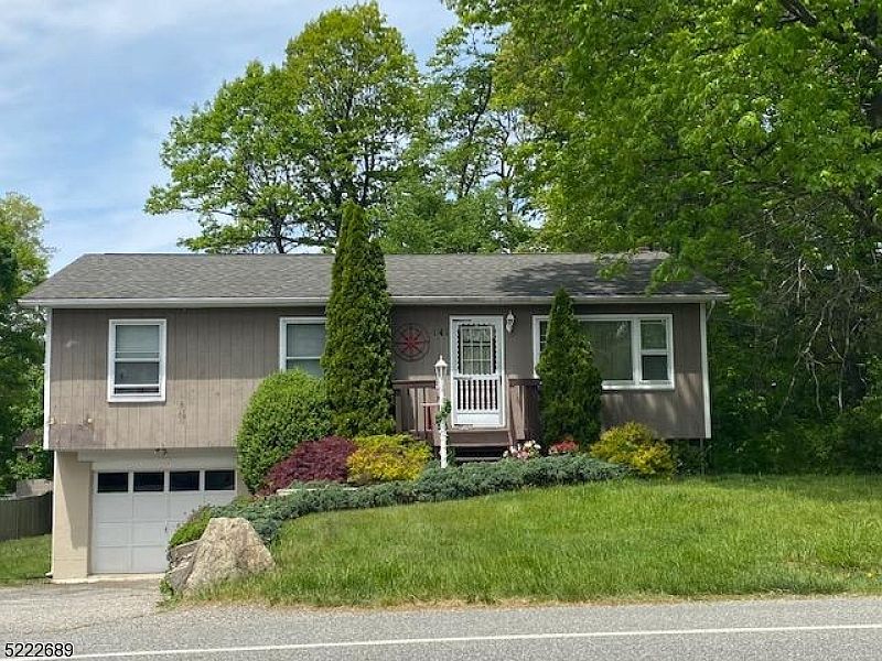 1st image of 141 Barry Dr