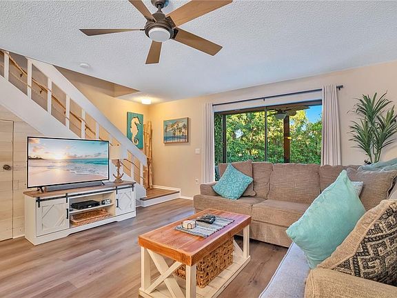 2nd image of 1646 Stickney Point Rd APT 101