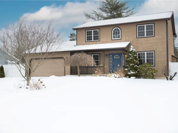 3648 Whispering Woods Ter, Baldwinsville, NY 13027