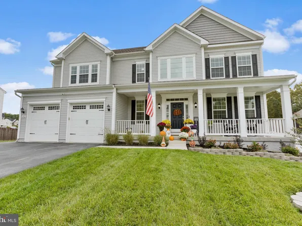 402 Chickamauga Dr, Harpers Ferry, WV 25425