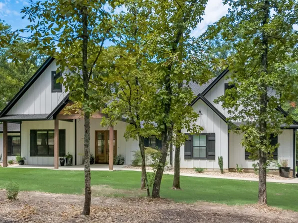 108 Oakmont Dr, Mabank, TX 75147