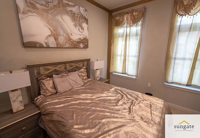 1209 N Charles St #202 — Photo 11