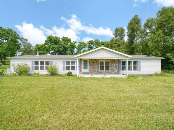 120 Kathy Ln, Brooklyn, MI 49230