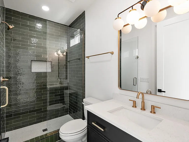 177 Little Green St #A — Photo 30