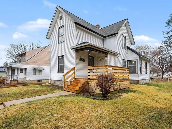 1312 4th Ave, Lake Odessa, MI 48849