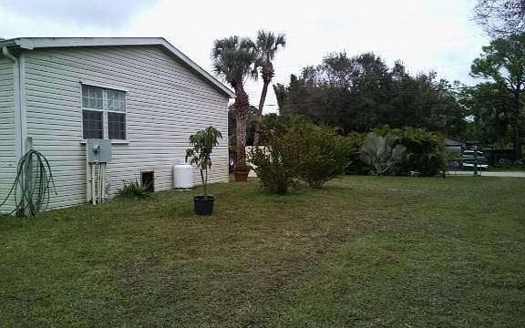 4th image of 4488 SW 83rd St