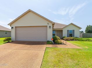 50 Ashberry Ln, Three Way, TN 38343