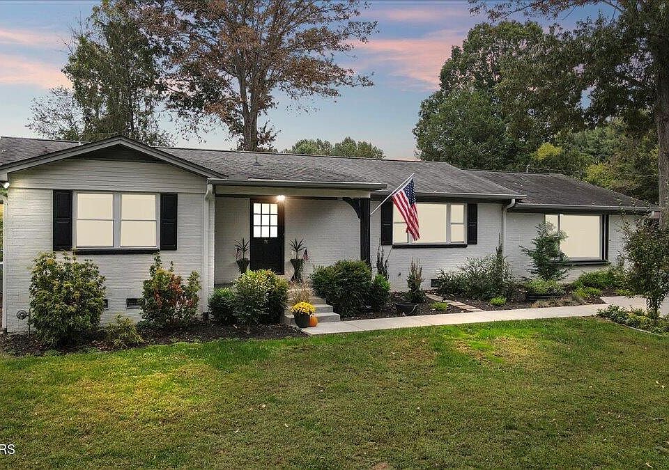 1st image of 2954 Marvin Cir