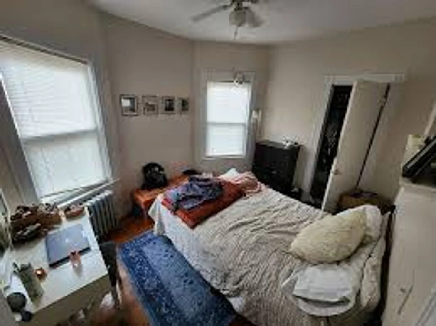 No Brokers Fee. Oak Sq. Area of Brighton. Eat-in Kitchen, Parch, Laundry on a Site — Photo 4