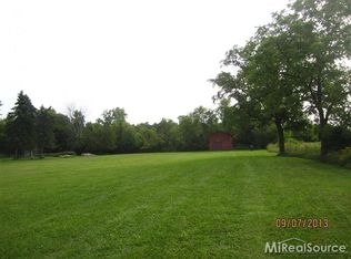 61900 Schoenherr Rd, Washington, MI 48094